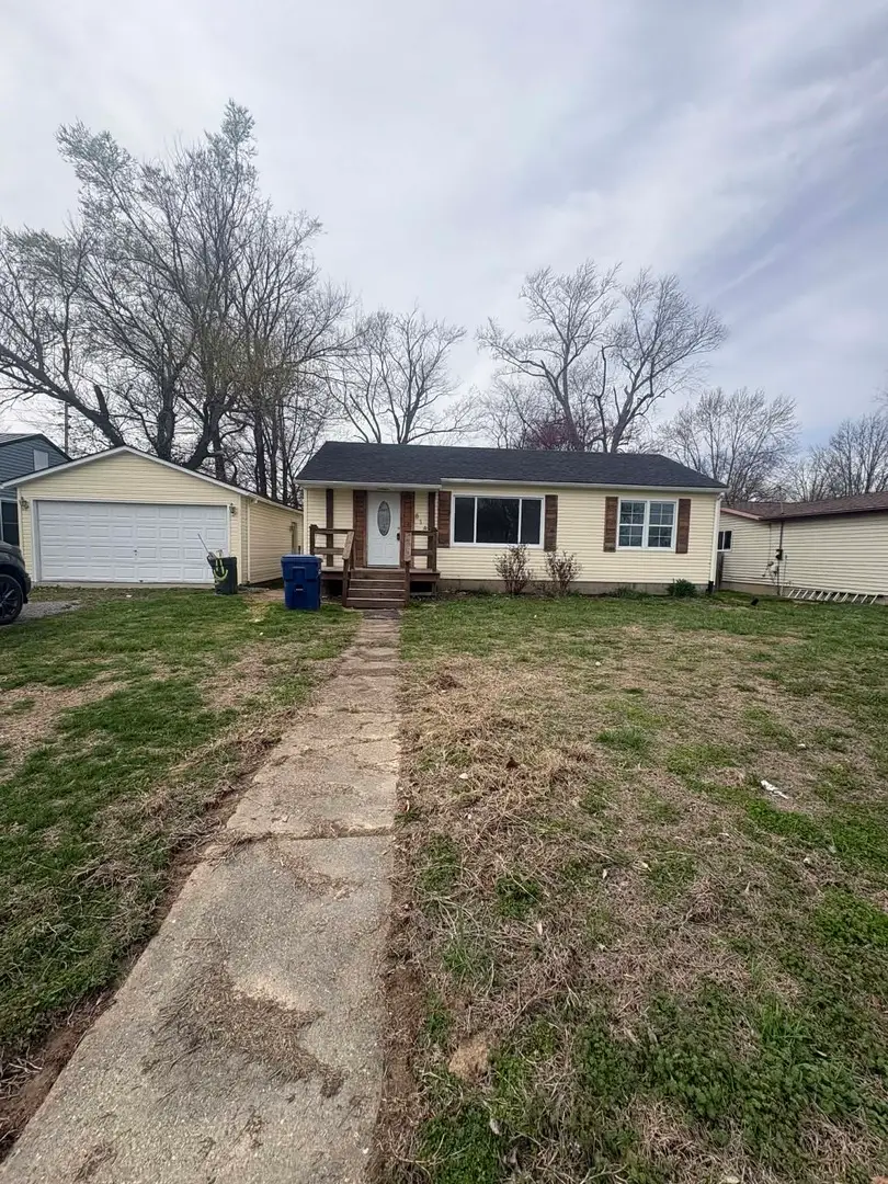 818 S Church Street, Carmi, IL 62821 - #1