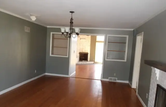 13 Southern Drive, Decatur, IL 62521 - #3