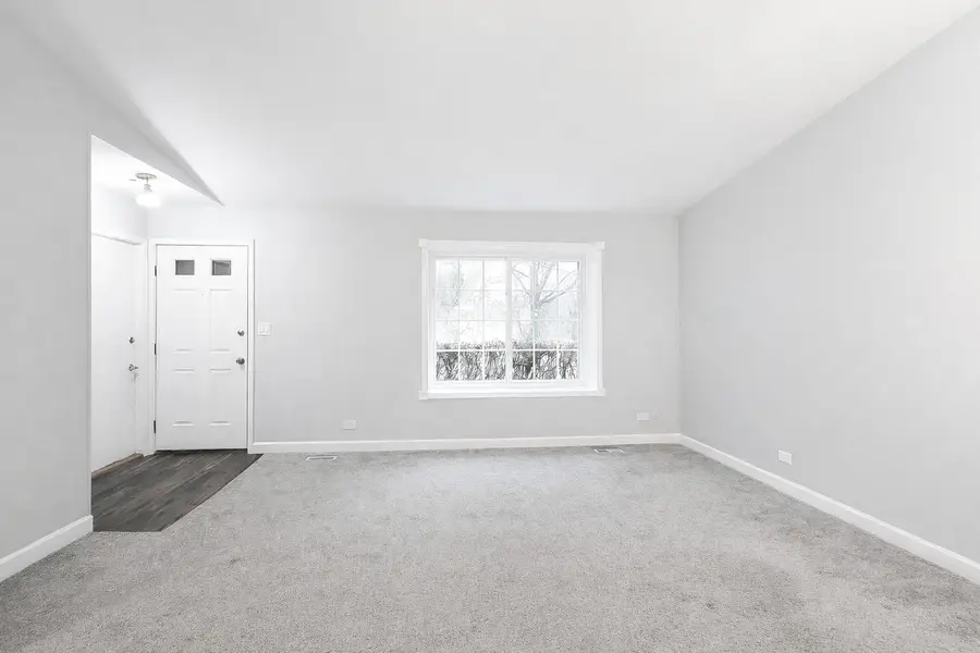 386 Campus Drive, Elgin, IL 60120 - #3