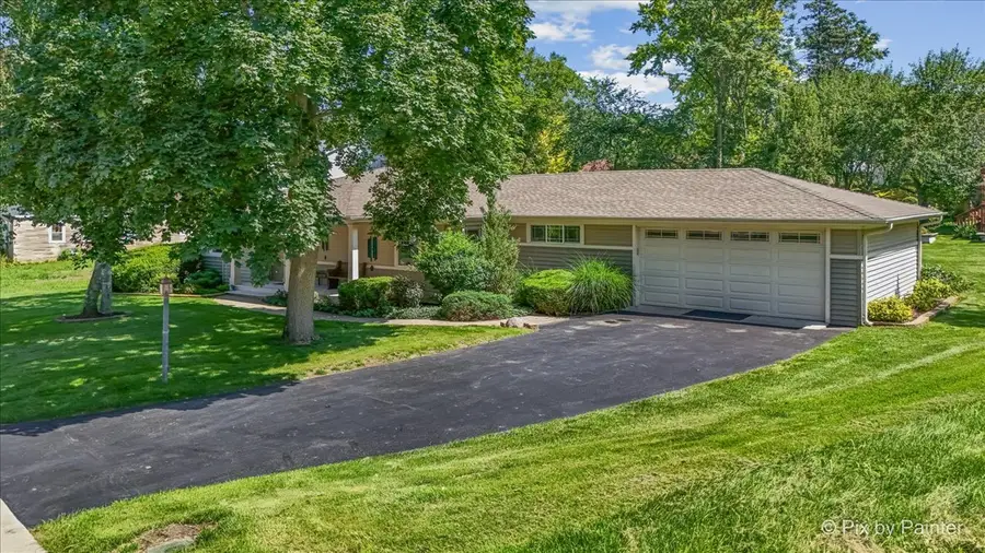 418 Lake Shore Boulevard, Wauconda, IL 60084 - #3