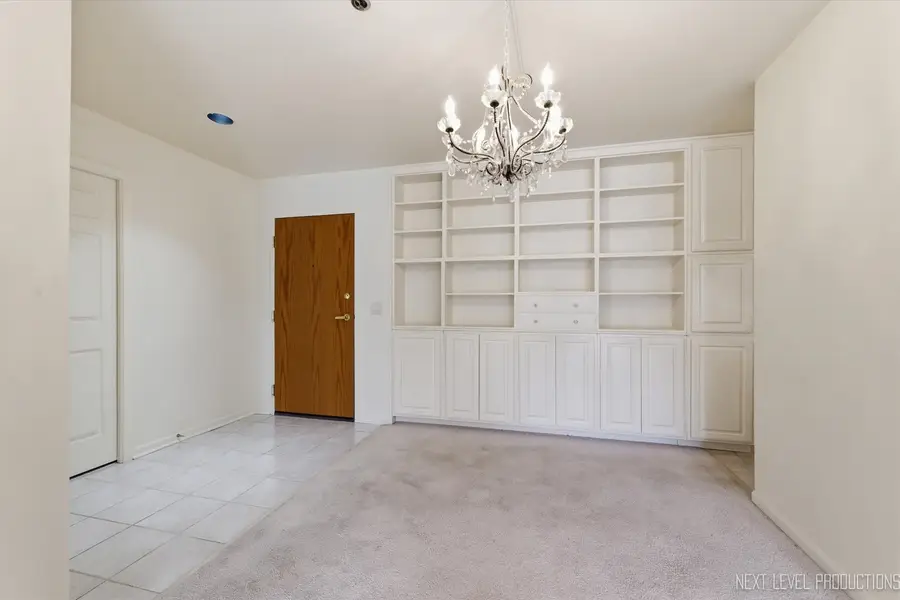 147 Hunt Club Drive #147, Saint Charles, IL 60174 - #3