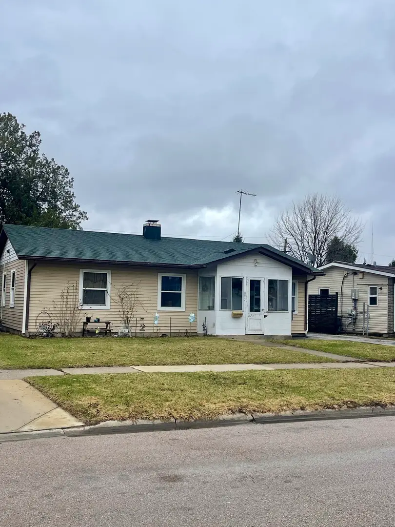 837 Taylor Avenue, Aurora, IL 60506 - #2