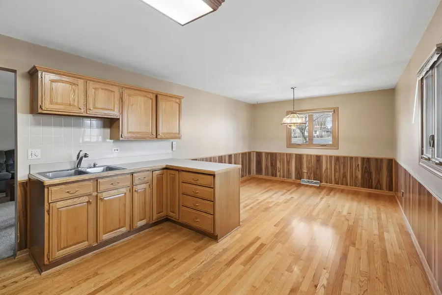 16 S Margaret Street, Joliet, IL 60436 - #3