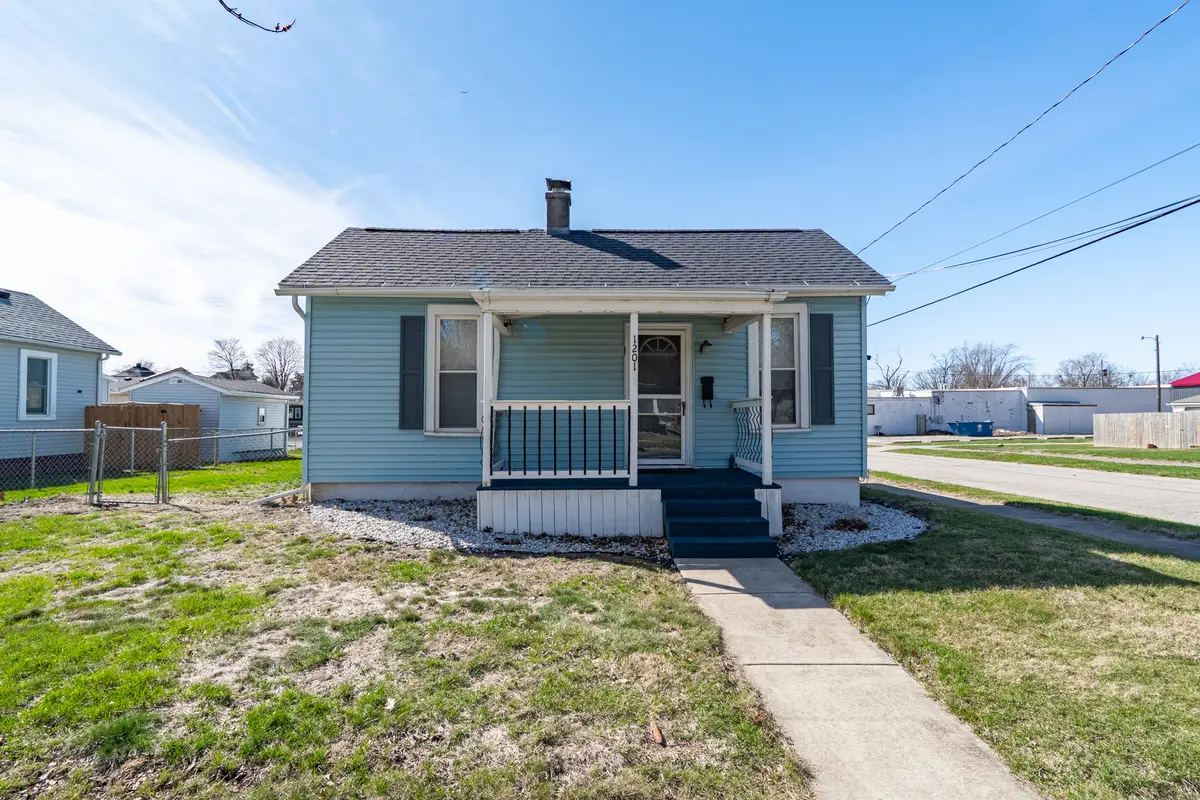 1201 S East Street, Bloomington, IL 61701 - #1