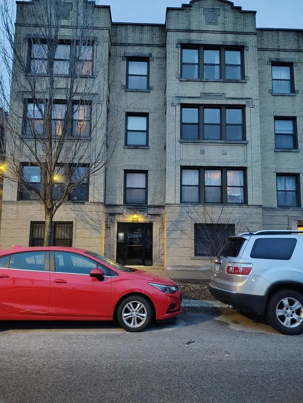 3149 W Wellington Avenue #1, Chicago, IL 60618