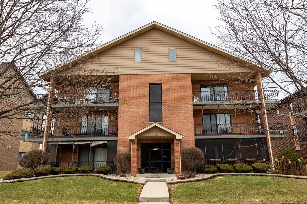 16742 Paxton Avenue #2N, Tinley Park, IL 60477 - #1