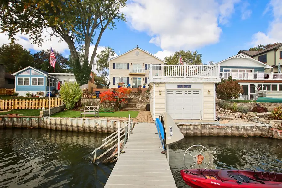 3704 W Lake Shore Drive, Wonder Lake, IL 60097 - #3