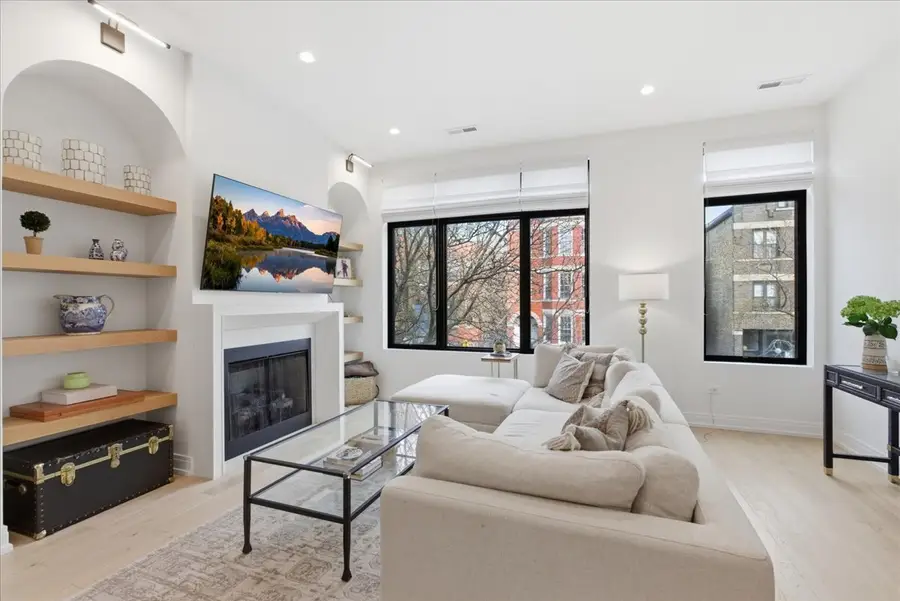 1244 N Greenview Avenue #2, Chicago, IL 60642 - #2