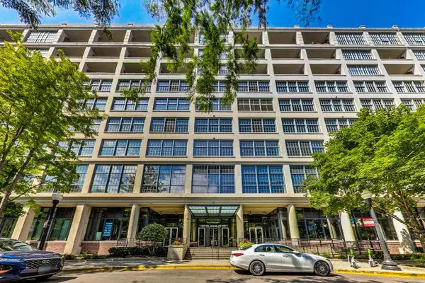 900 N Kingsbury Street #744, Chicago, IL 60610