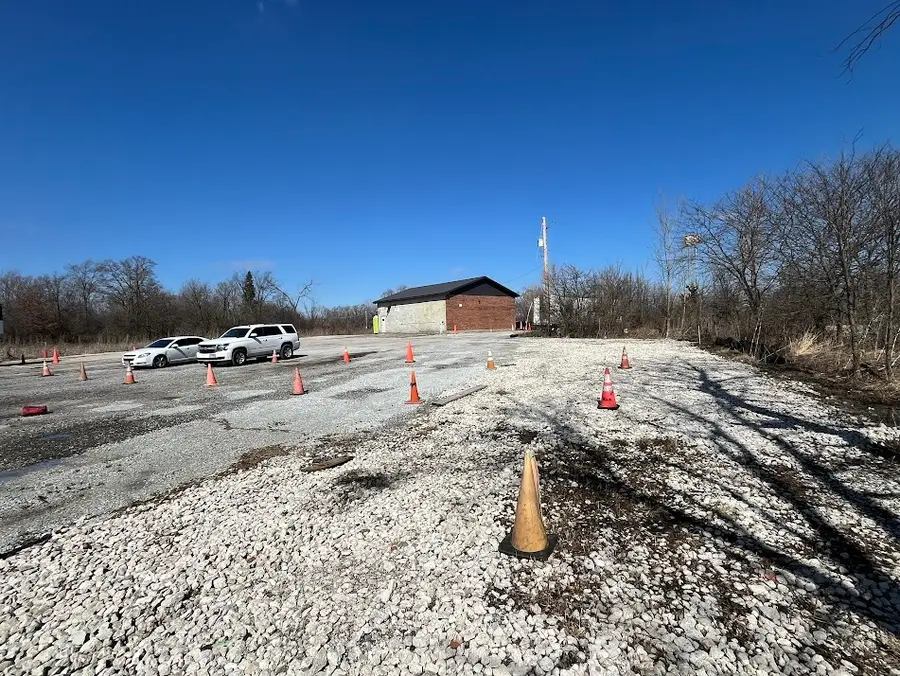 394 E Glenwood Dyer Road, Glenwood, IL 60425 - #3