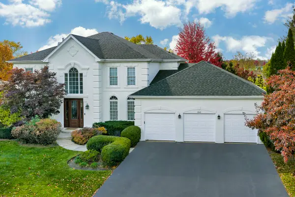 1563 Suzann Terrace, Northbrook, IL 60062