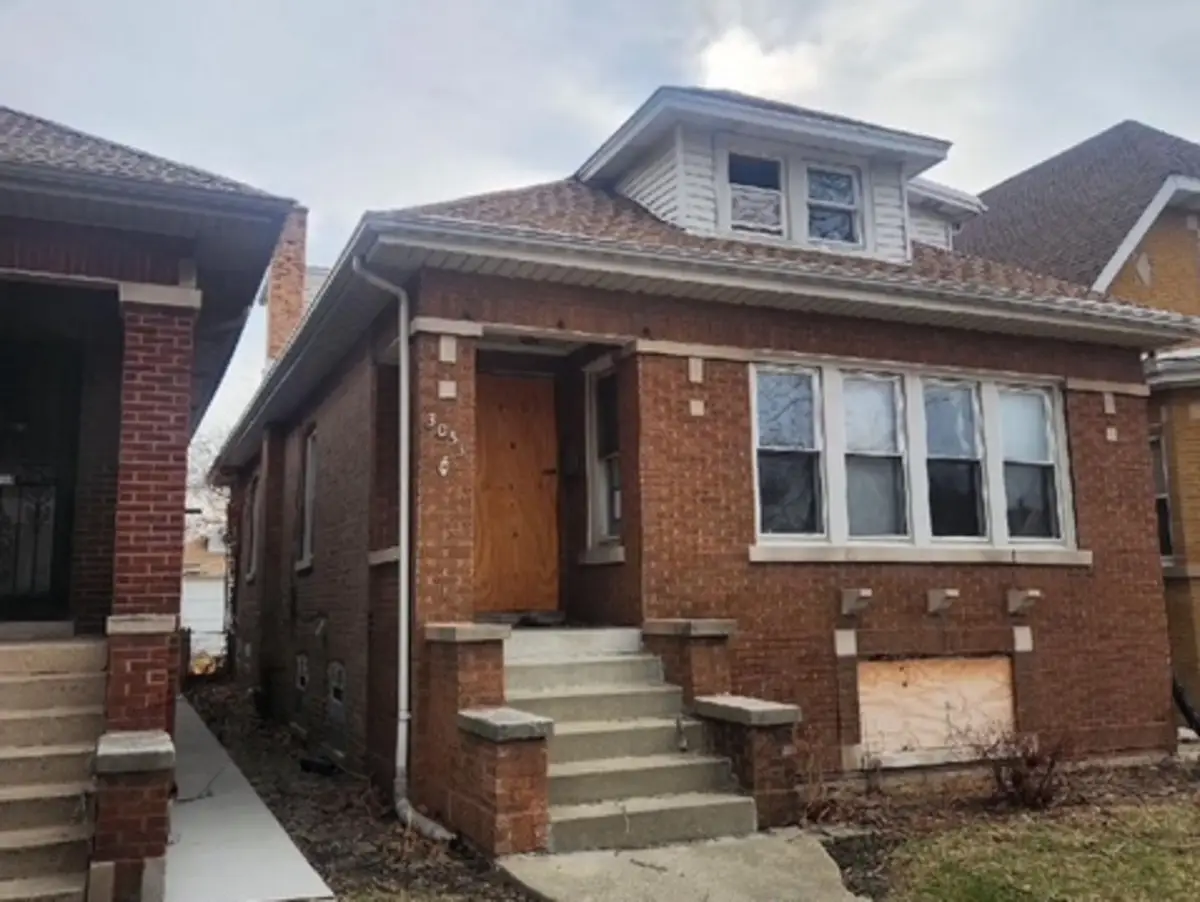 3053 N Kenneth Avenue, Chicago, IL 60641 - #1