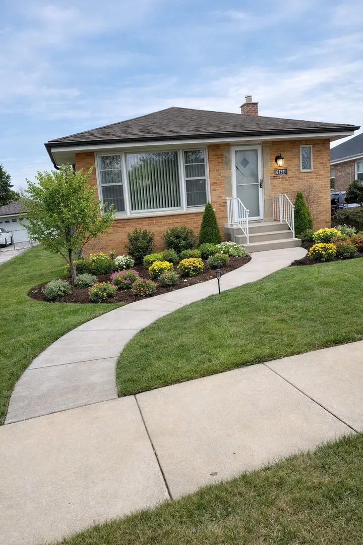 9225 Massasoit Avenue, Oak Lawn, IL 60453 - #2