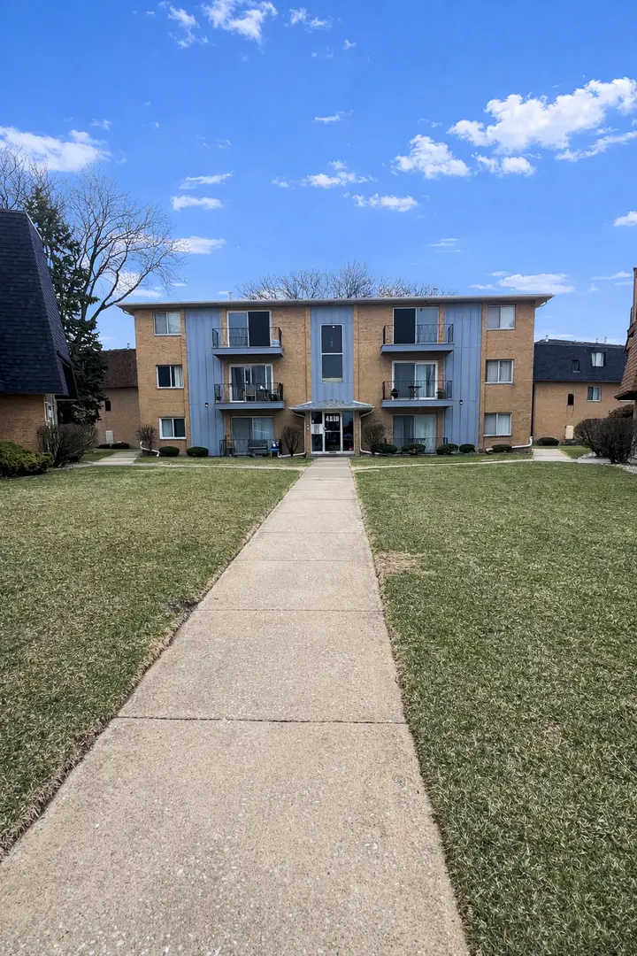4819 W 109th Street #302, Oak Lawn, IL 60453 - #1