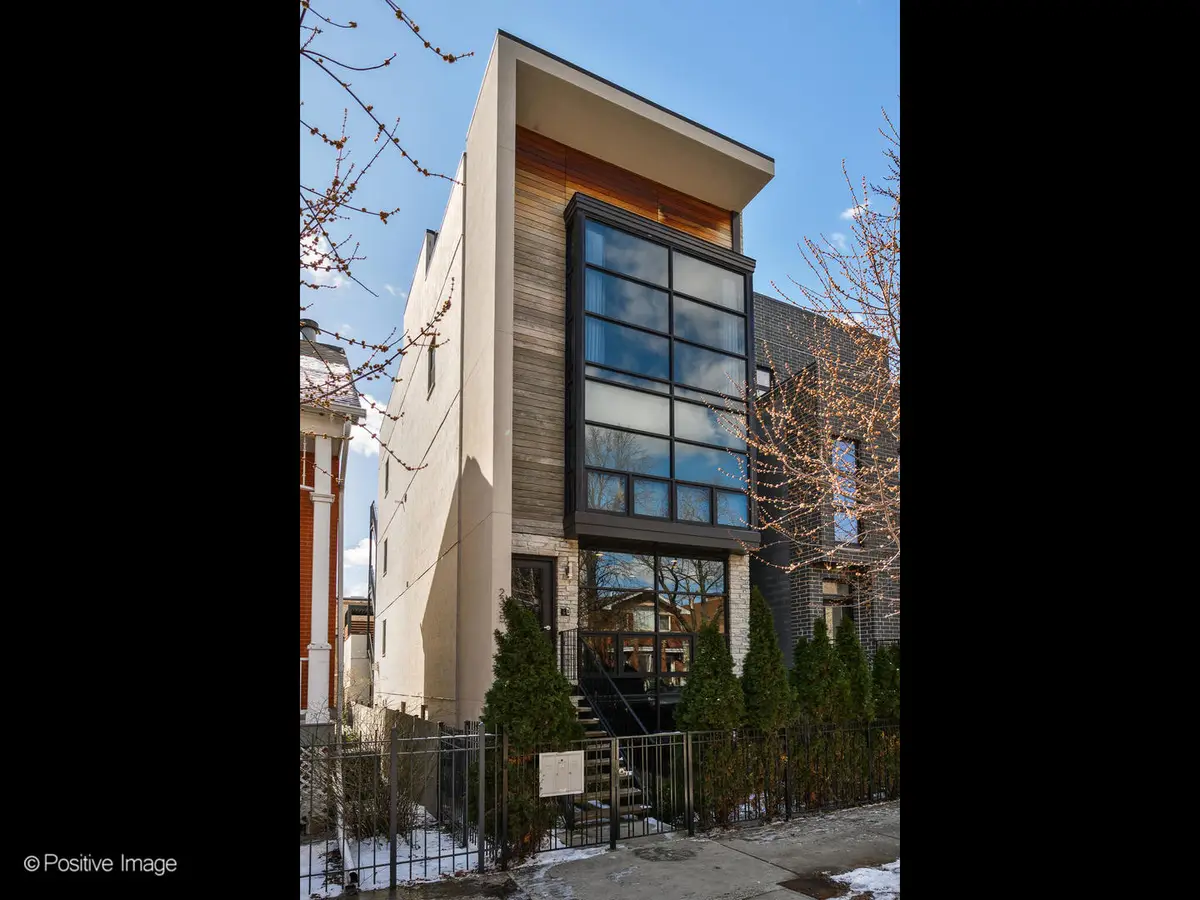 2335 W Lyndale Street #1, Chicago, IL 60647 - #1