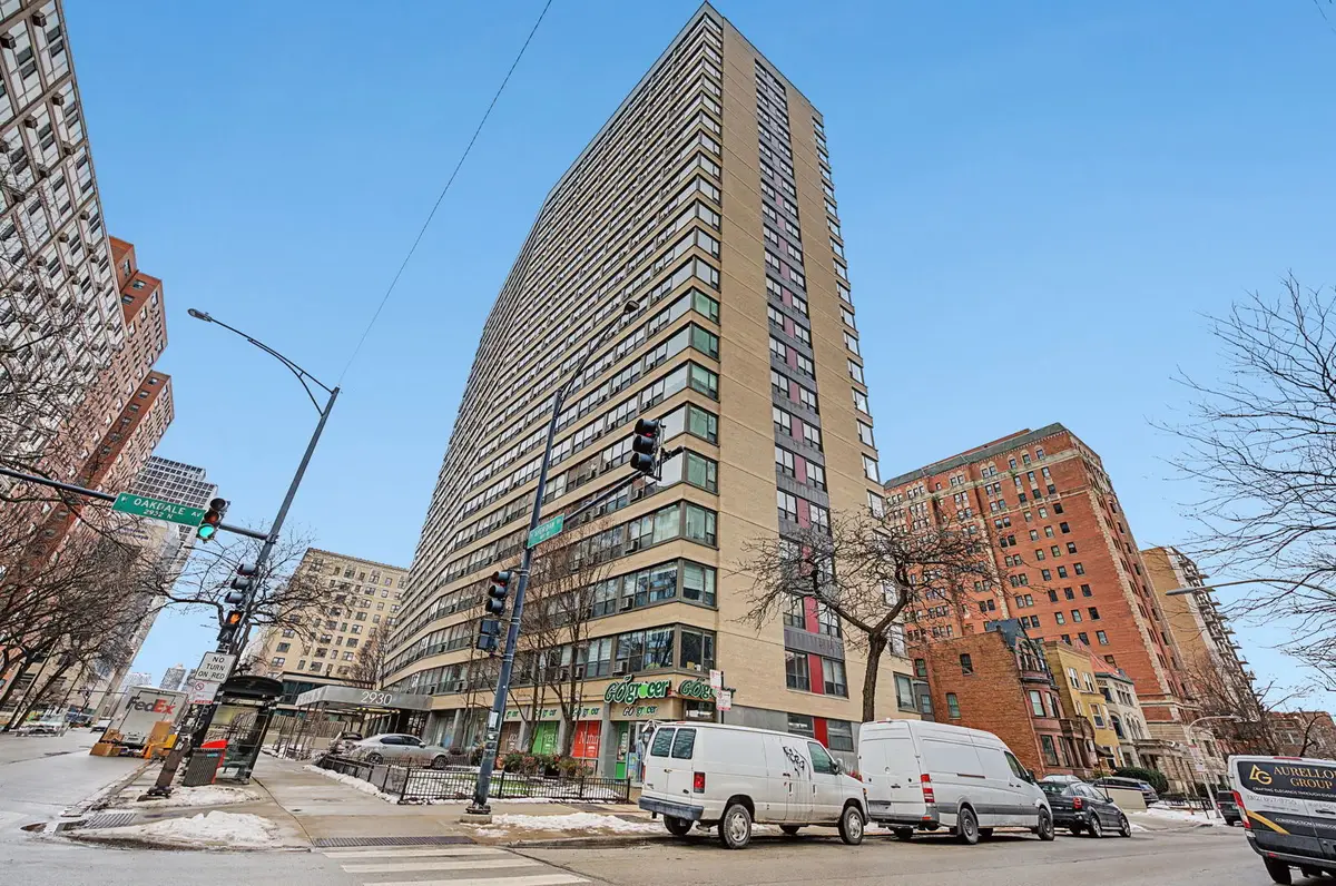 2930 N Sheridan Road #903, Chicago, IL 60657 - #1