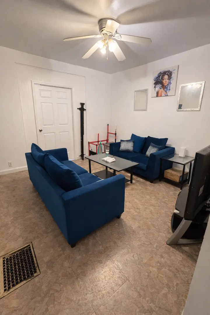 6812 S Wolcott Avenue, Chicago, IL 60636 - #3