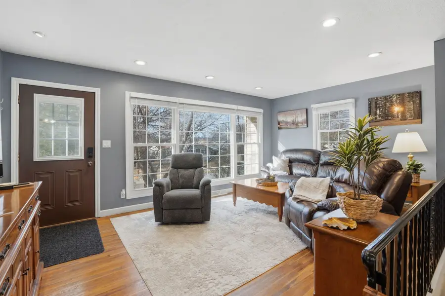 1006 Hillside Drive, Bettendorf, IA 52722 - #3