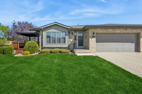 1900 Foxwood Drive #1900, New Lenox, IL 60451