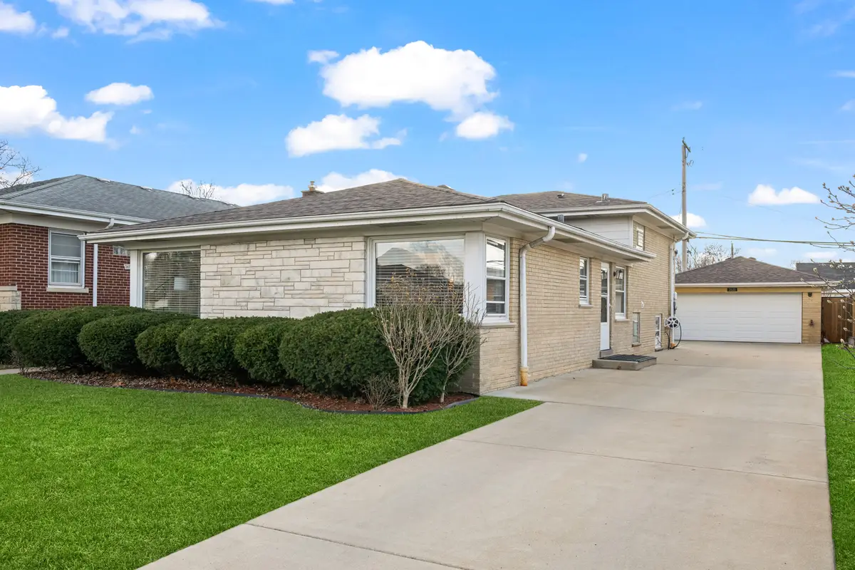 2610 Sunnyside Avenue, Westchester, IL 60154 - #1