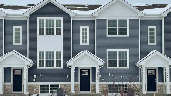 1415 Oakfield Lane, Pingree Grove, IL 60140