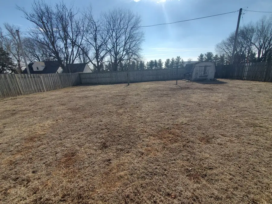 2239 13th Avenue S, Clinton, IA 52372 - #3