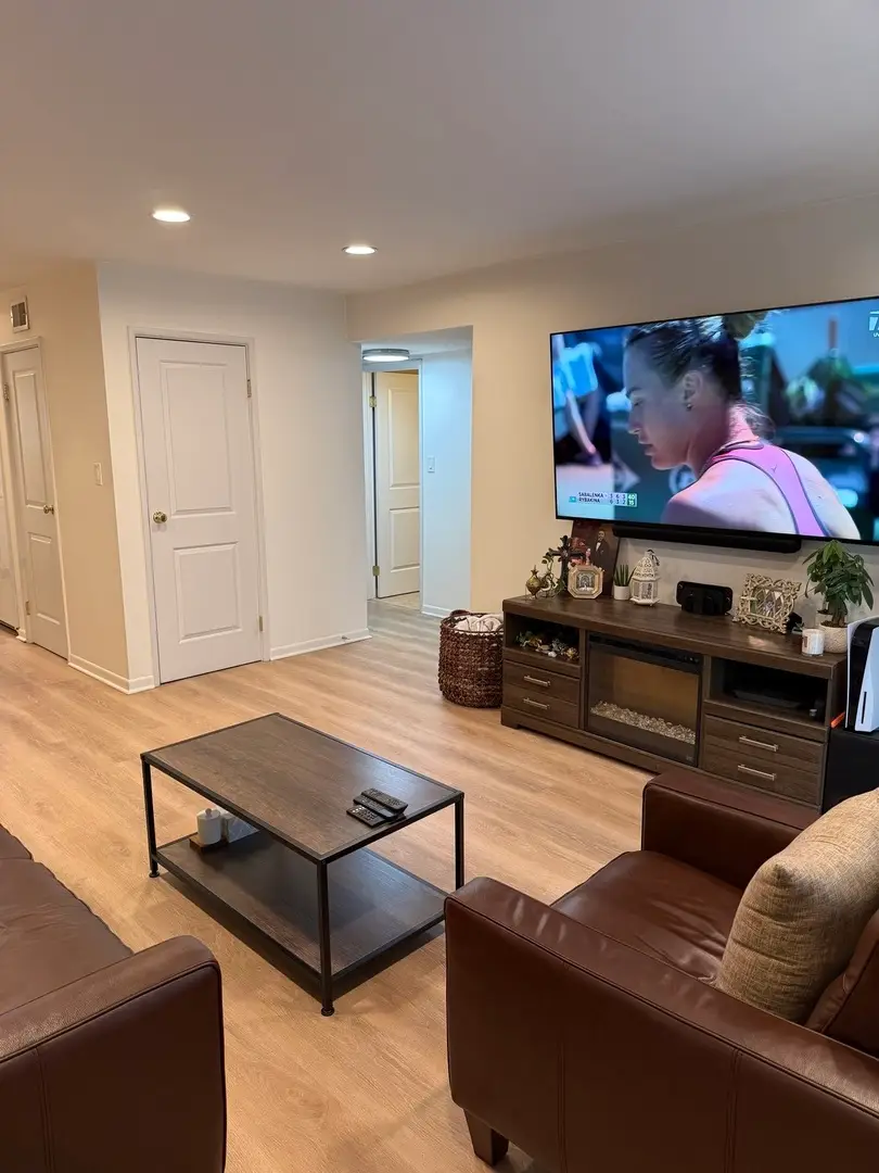 9456 Bay Colony Drive #2N, Des Plaines, IL 60016 - #3