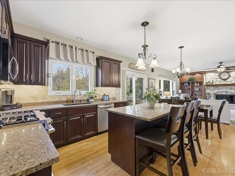 1109 Edwards Drive, Batavia, IL 60510 - #3