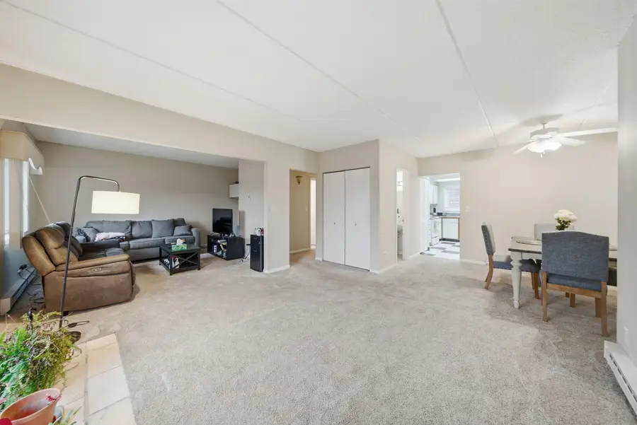 940 N Rohlwing Road #201A, Addison, IL 60101 - #3