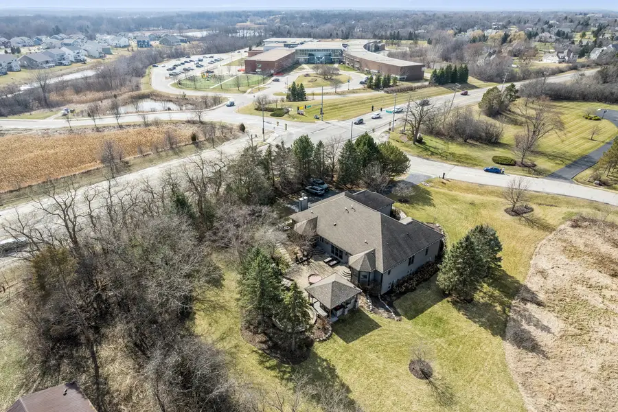 24963 N Abbey Glenn Drive, Hawthorn Woods, IL 60047 - #3