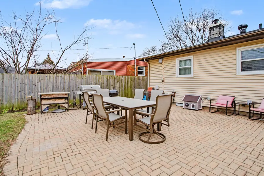 1403 S Robert Drive, Mount Prospect, IL 60056 - #3