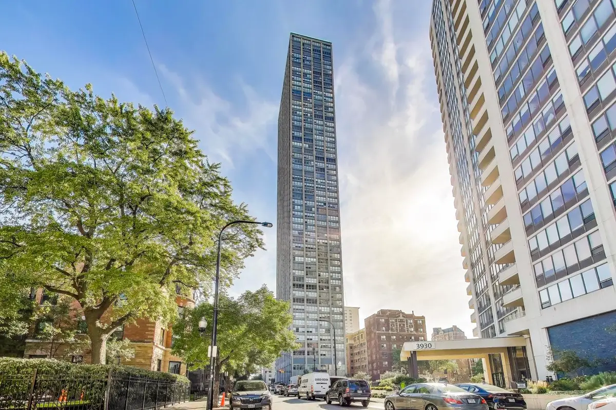 655 W Irving Park Road #2302, Chicago, IL 60613 - #1