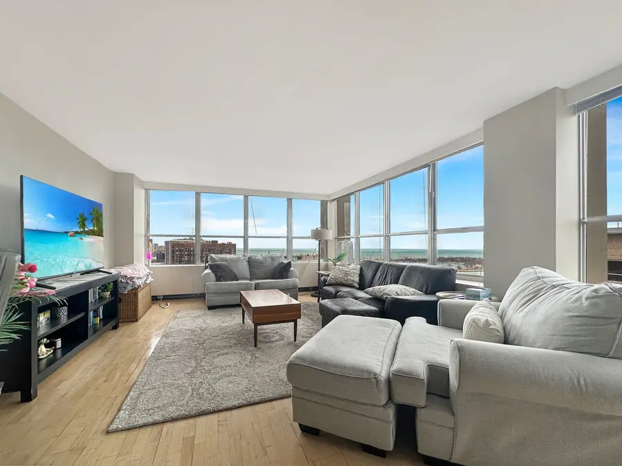 655 W Irving Park Road #2302, Chicago, IL 60613 - #3