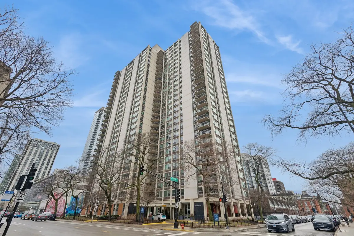 1255 N Sandburg Terrace #2402, Chicago, IL 60610 - #1