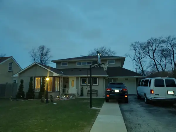 7964 Lavergne Avenue, Burbank, IL 60459