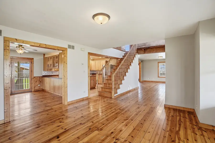 10954 E 9000n Road, Grant Park, IL 60940 - #2