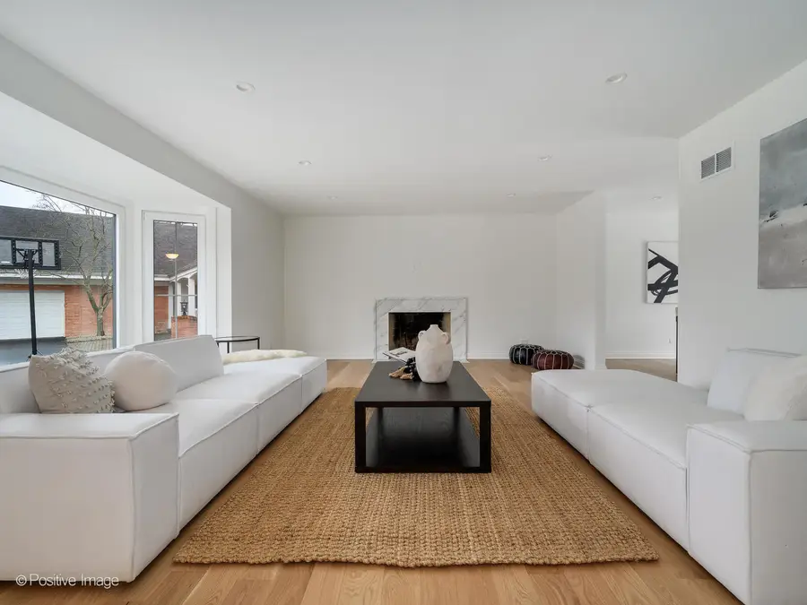 3031 Indianwood Road, Wilmette, IL 60091 - #3