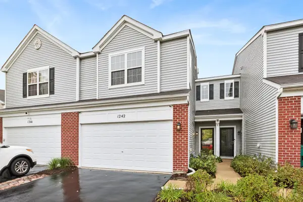 1242 Courtland Circle, Plainfield, IL 60586
