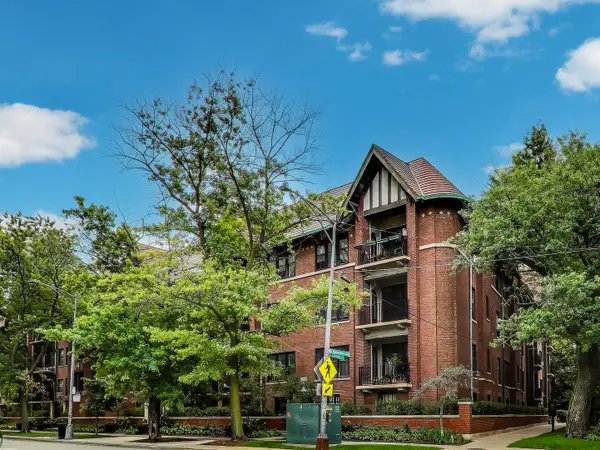 1615 E Hyde Park Boulevard #2, Chicago, IL 60615