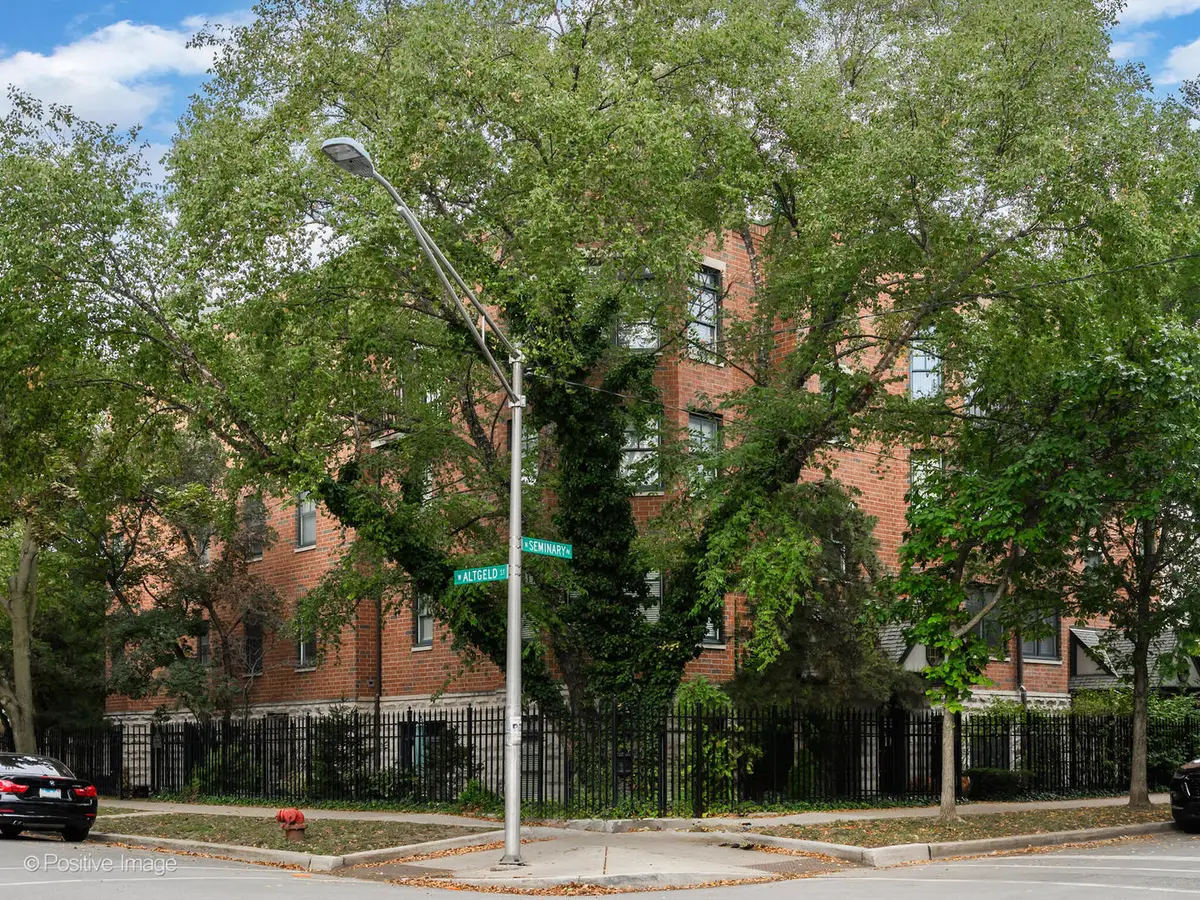2500 N Seminary Avenue #3W, Chicago, IL 60614 - #1