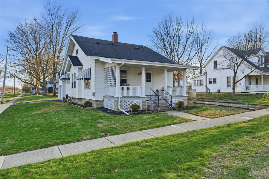 107 E Dunbar Street, Mahomet, IL 61853 - #3