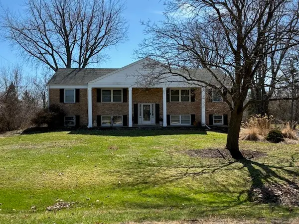 16W567 Hillside Lane, Willowbrook, IL 60527