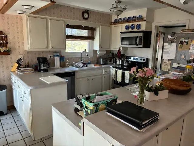 16W567 Hillside Lane, Willowbrook, IL 60527 - #3