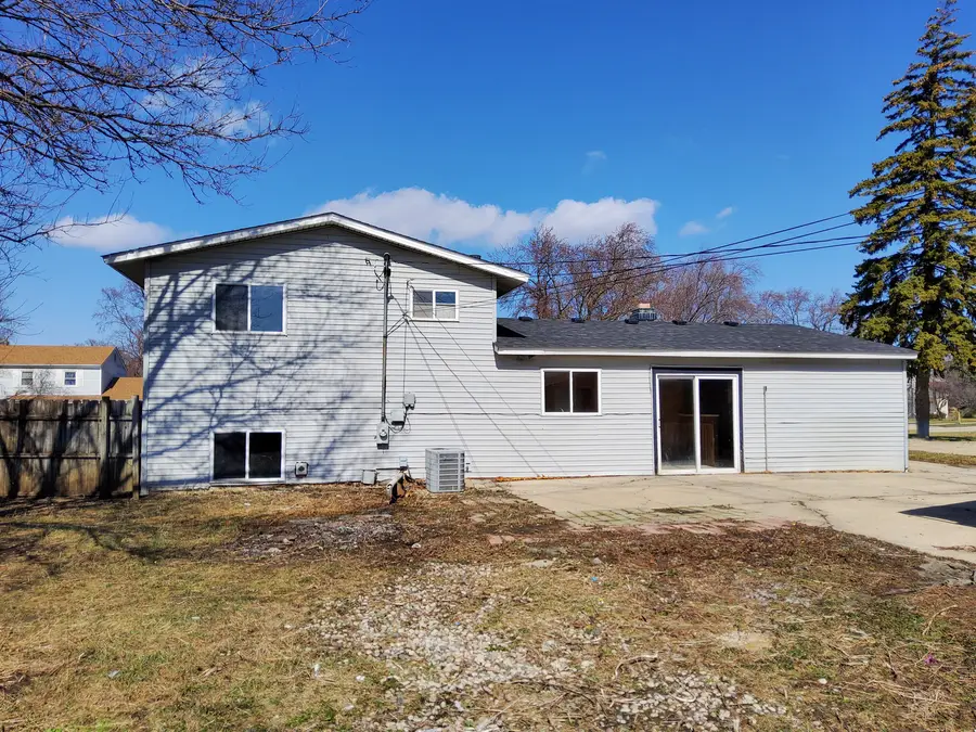 547 Redwood Road, Bolingbrook, IL 60440 - #2