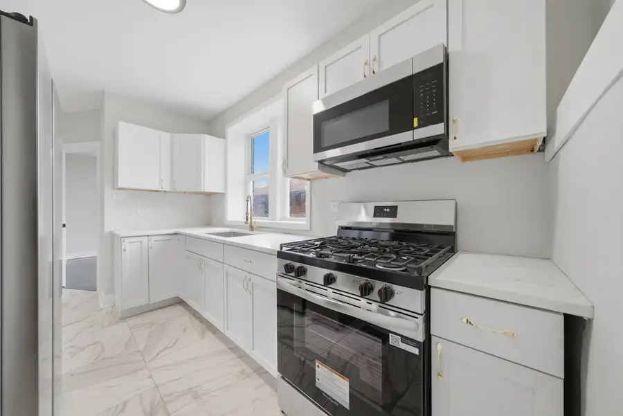 6623 S Vernon Avenue, Chicago, IL 60637 - #3