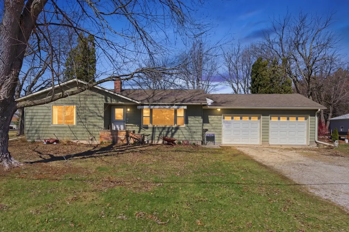 281 W Hardanger Gate, Lee, IL 60530 - #1