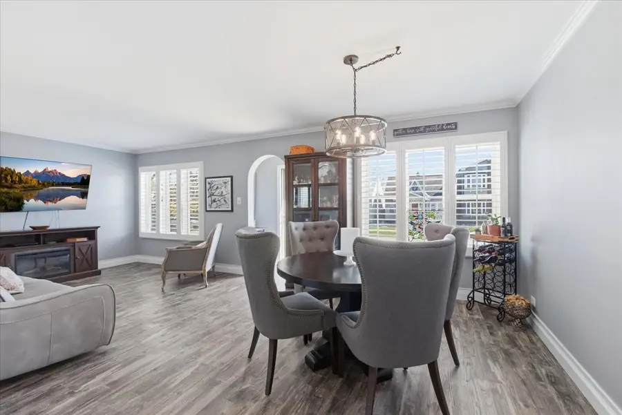 3804 N Pioneer Avenue N, Chicago, IL 60634 - #3