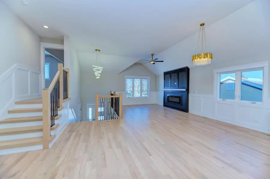 6517 W 82nd Street, Burbank, IL 60459 - #3