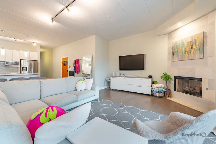 1332 W Madison Street #2W, Chicago, IL 60607 - #3