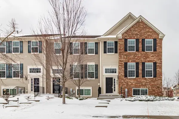 523 Town Center Boulevard, Gilberts, IL 60136